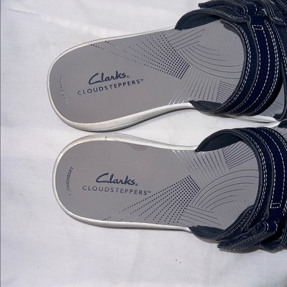 Clarks Cloudsteppers Sandals Womens 8 Navy Comfort Cushioned Slide Walking - Picture 2 of 9